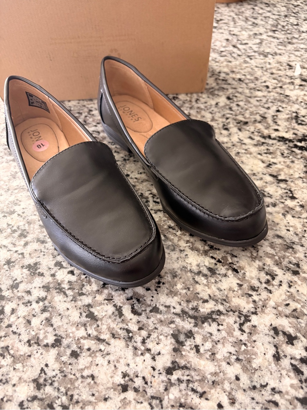 New Women’s 10 Jones New York Black Leather Slip-On Loafers